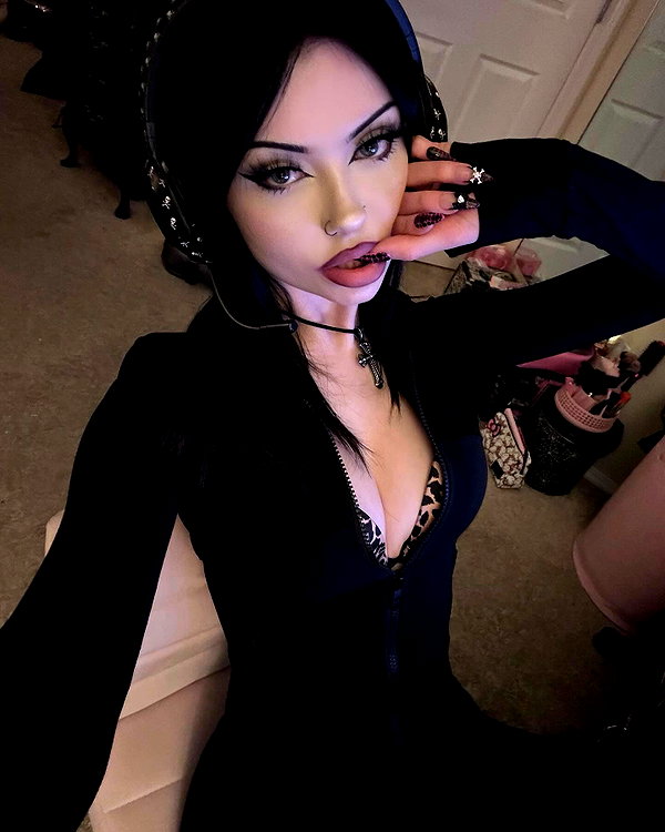 e1or4 instagram image archive image