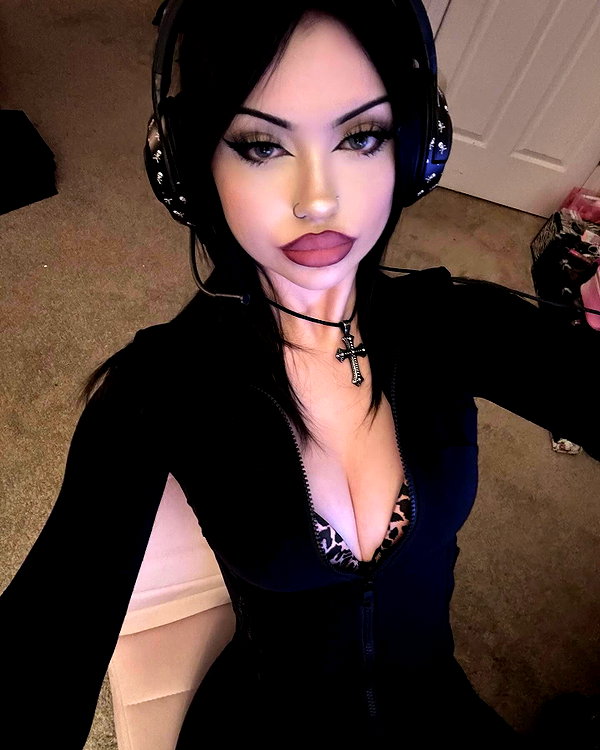 e1or4 instagram image archive image