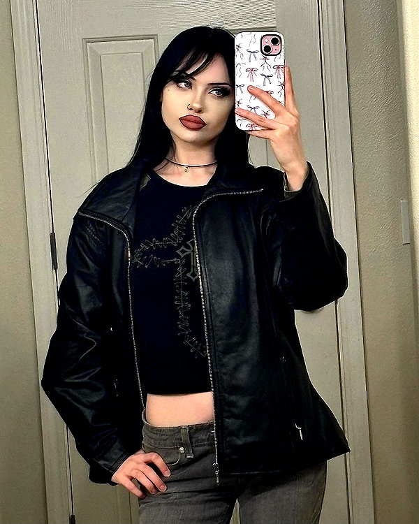 e1or4 instagram image archive image