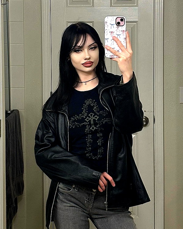 e1or4 instagram image archive image