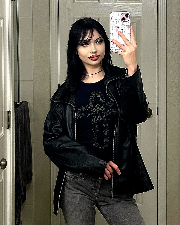 e1or4 instagram image archive image