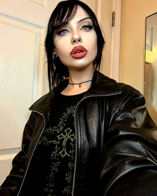 e1or4 instagram image archive image