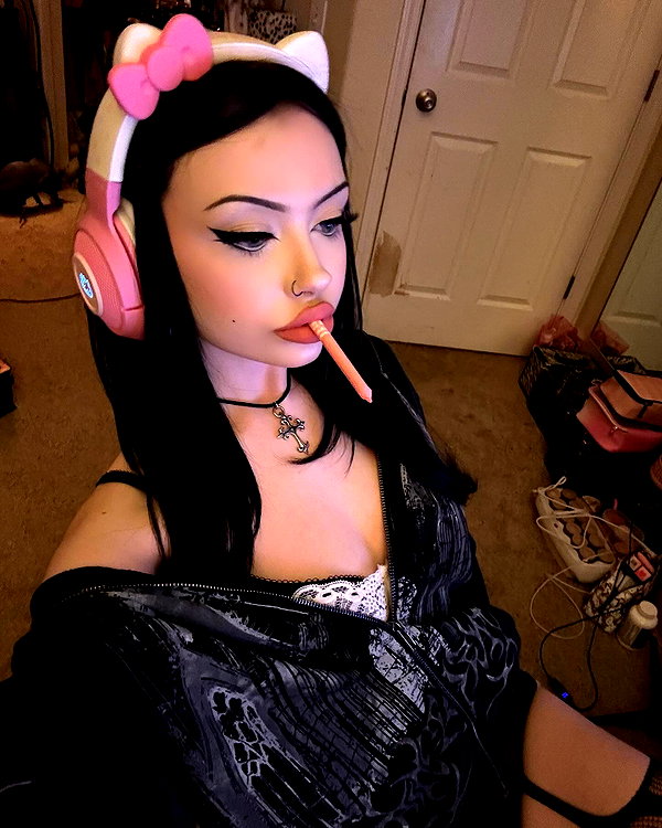 e1or4 instagram image archive image