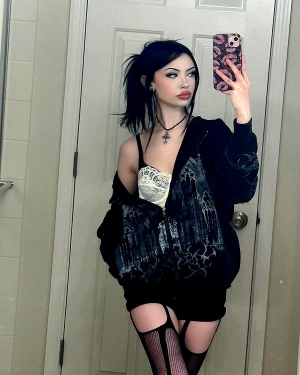 e1or4 instagram image archive image