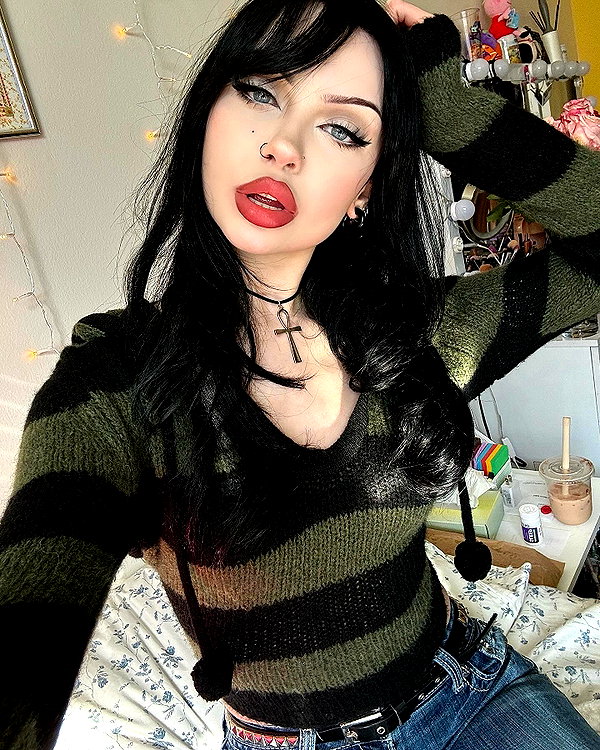 e1or4 instagram image archive image