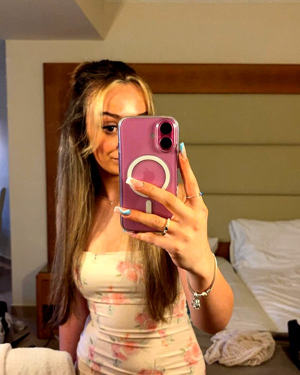 edenwilliams.xox instagram image archive image