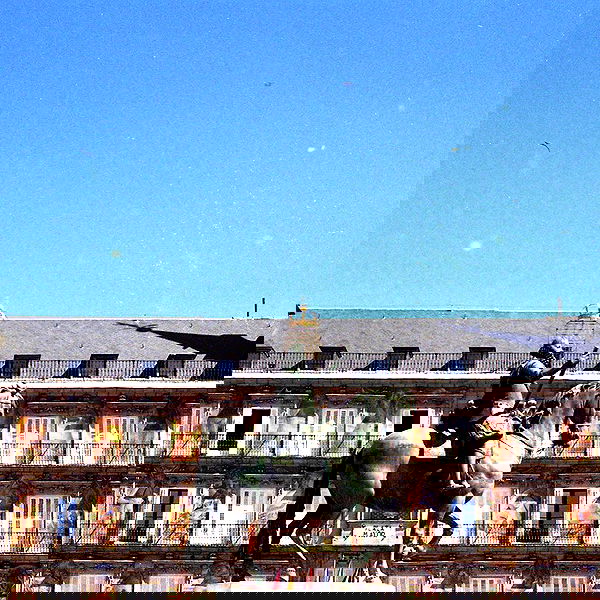 elianachetrit image ~ Altpins