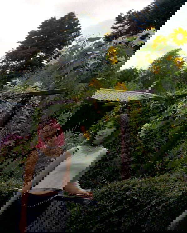 elianachetrit image ~ Altpins