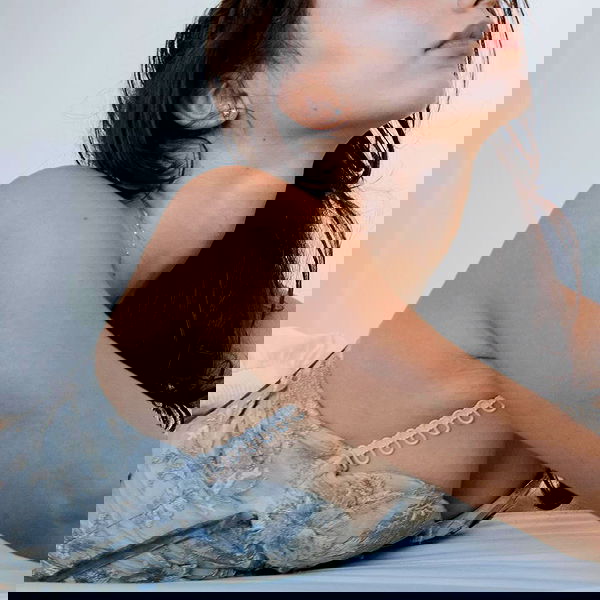 elianachetrit image ~ Altpins