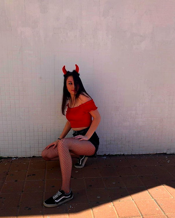 elika_shev instagram image archive image