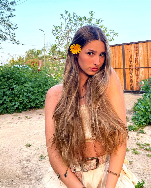 ella_netzer8 instagram image archive image