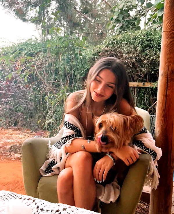 ella_netzer8 instagram image archive image