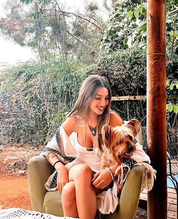 ella_netzer8 instagram image archive image