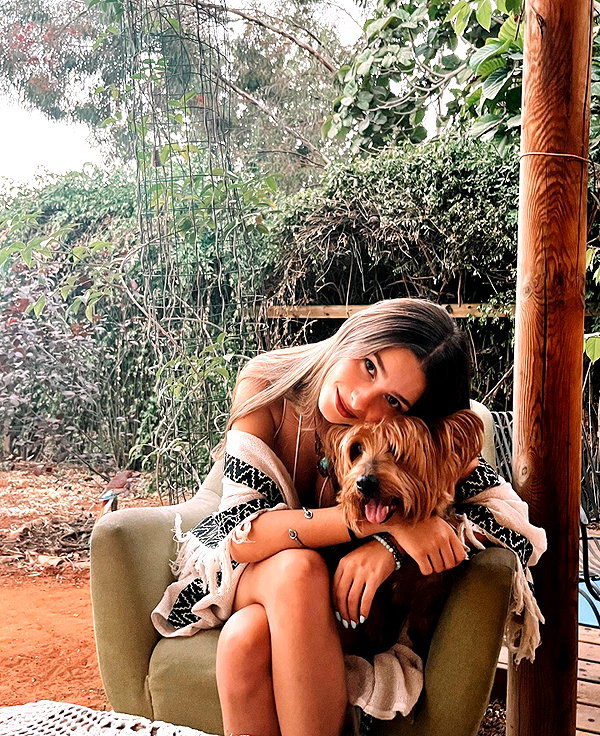 ella_netzer8 instagram image archive image