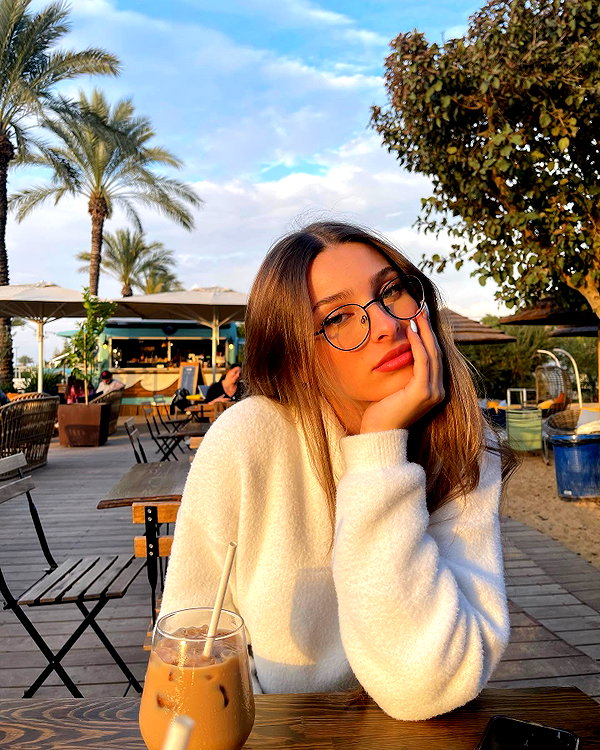 ella_netzer8 instagram image archive image