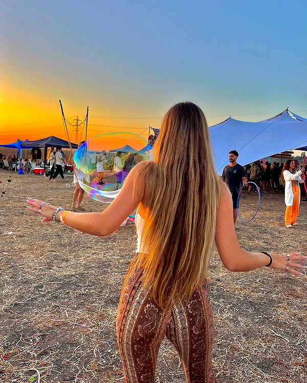 ella_netzer8 instagram image archive image