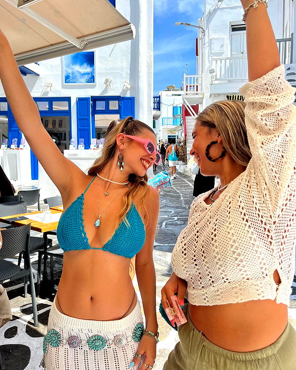 ella_netzer8 instagram image archive image