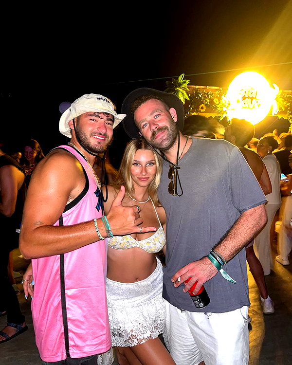 ella_netzer8 instagram image archive image