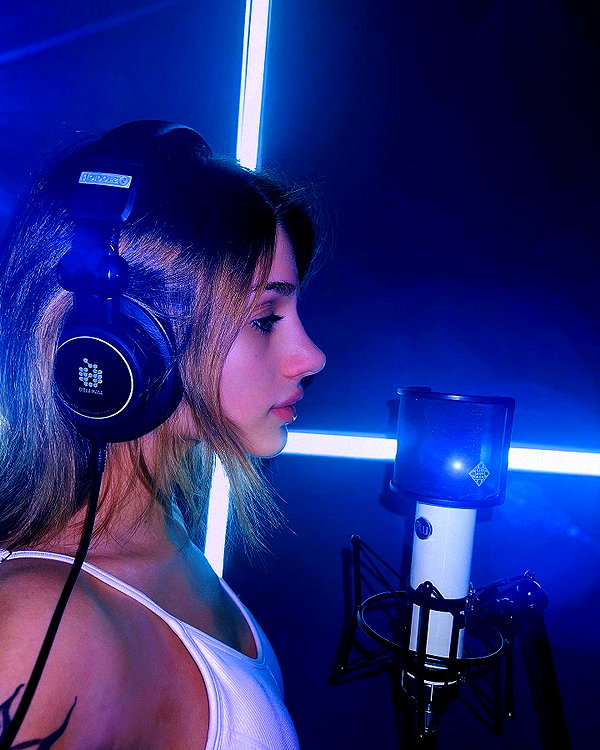 ellalee instagram image archive image
