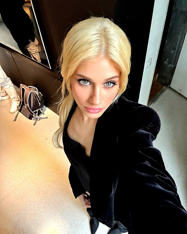 ellalee instagram image archive image
