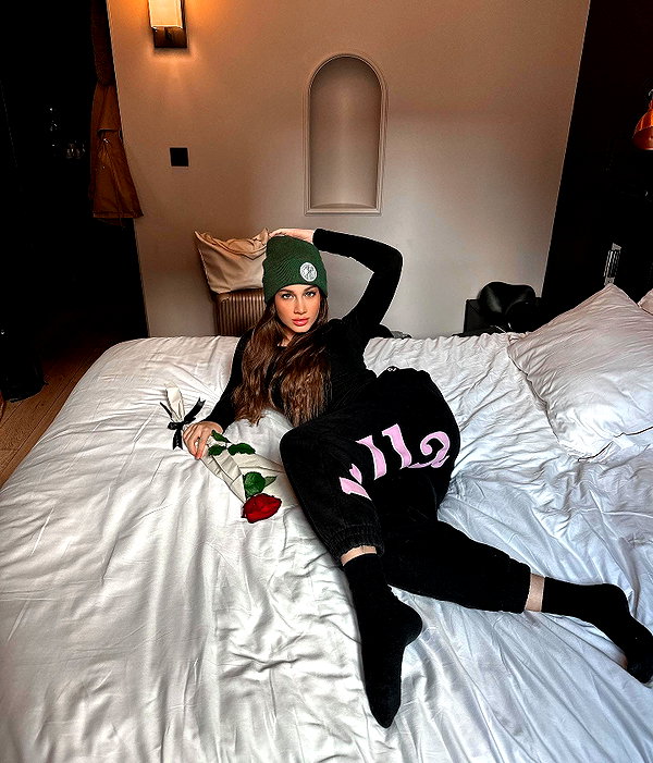 ellalee instagram image archive image