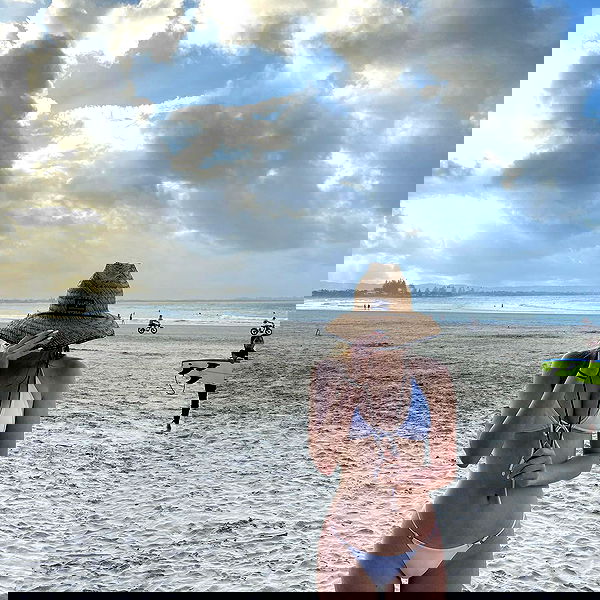 ellamwatts_ ellamwatts_ archive image