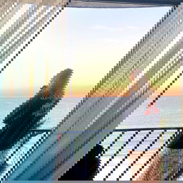 ellamwatts_ ellamwatts_ archive image