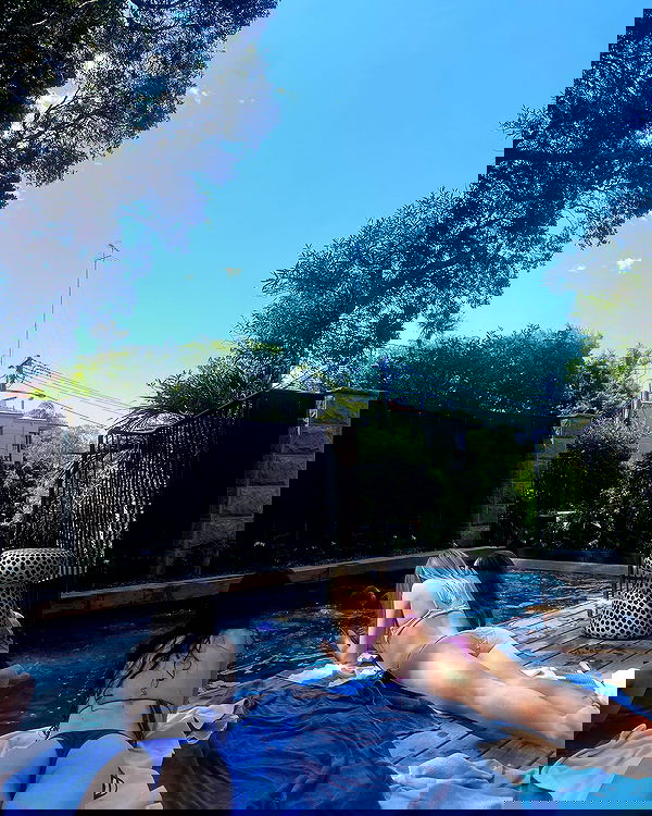 ellamwatts_ ellamwatts_ archive image