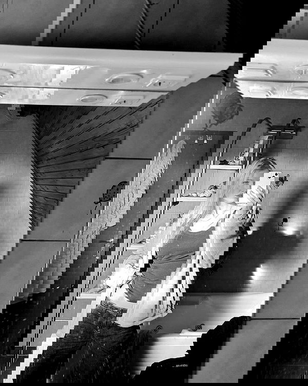 ellamwatts_ ellamwatts_ archive image