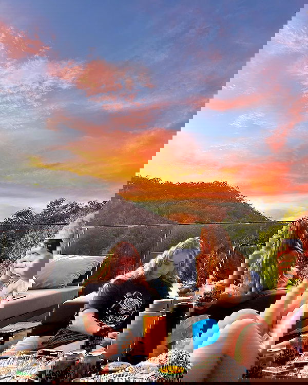 ellamwatts_ ellamwatts_ archive image