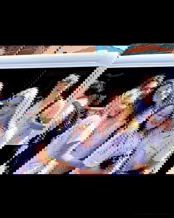 ellamwatts_ ellamwatts_ archive image