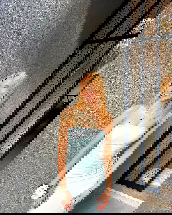 ellamwatts_ ellamwatts_ archive image