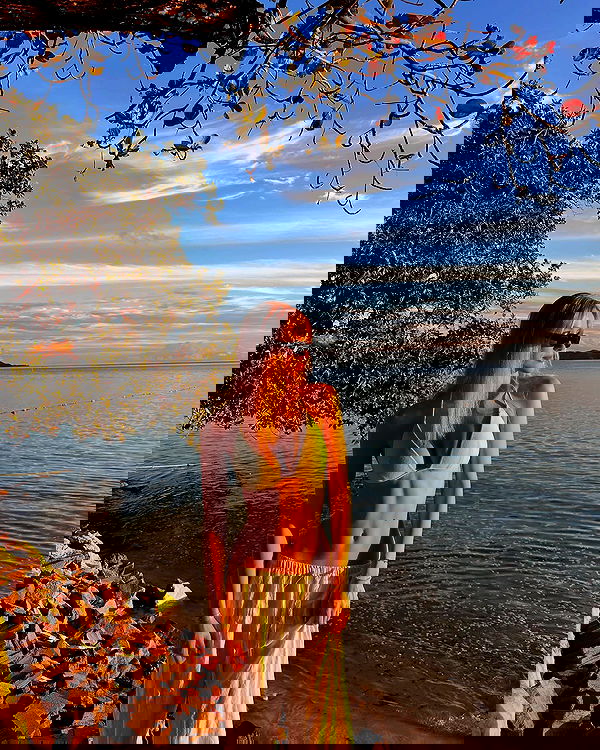 ellamwatts_ ellamwatts_ archive image