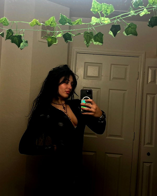 ellmari.e instagram image archive image