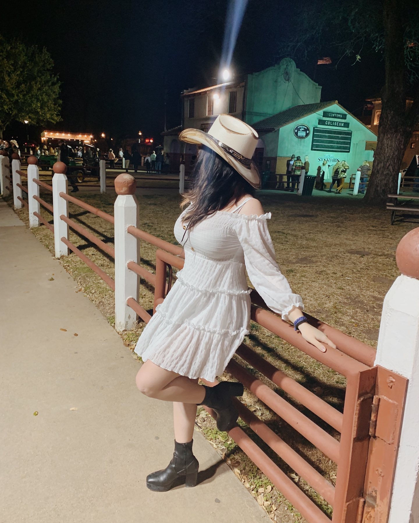 elsgatti instagram image archive image