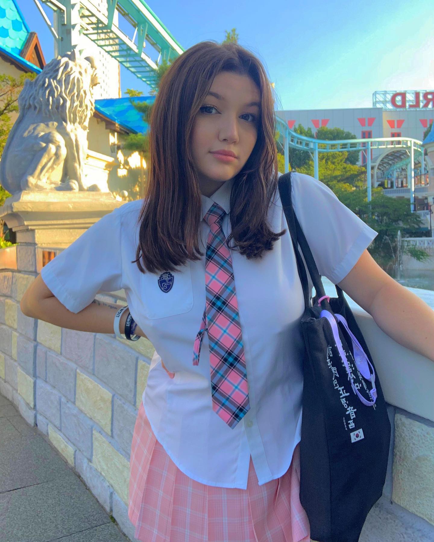 elsgatti instagram image archive image