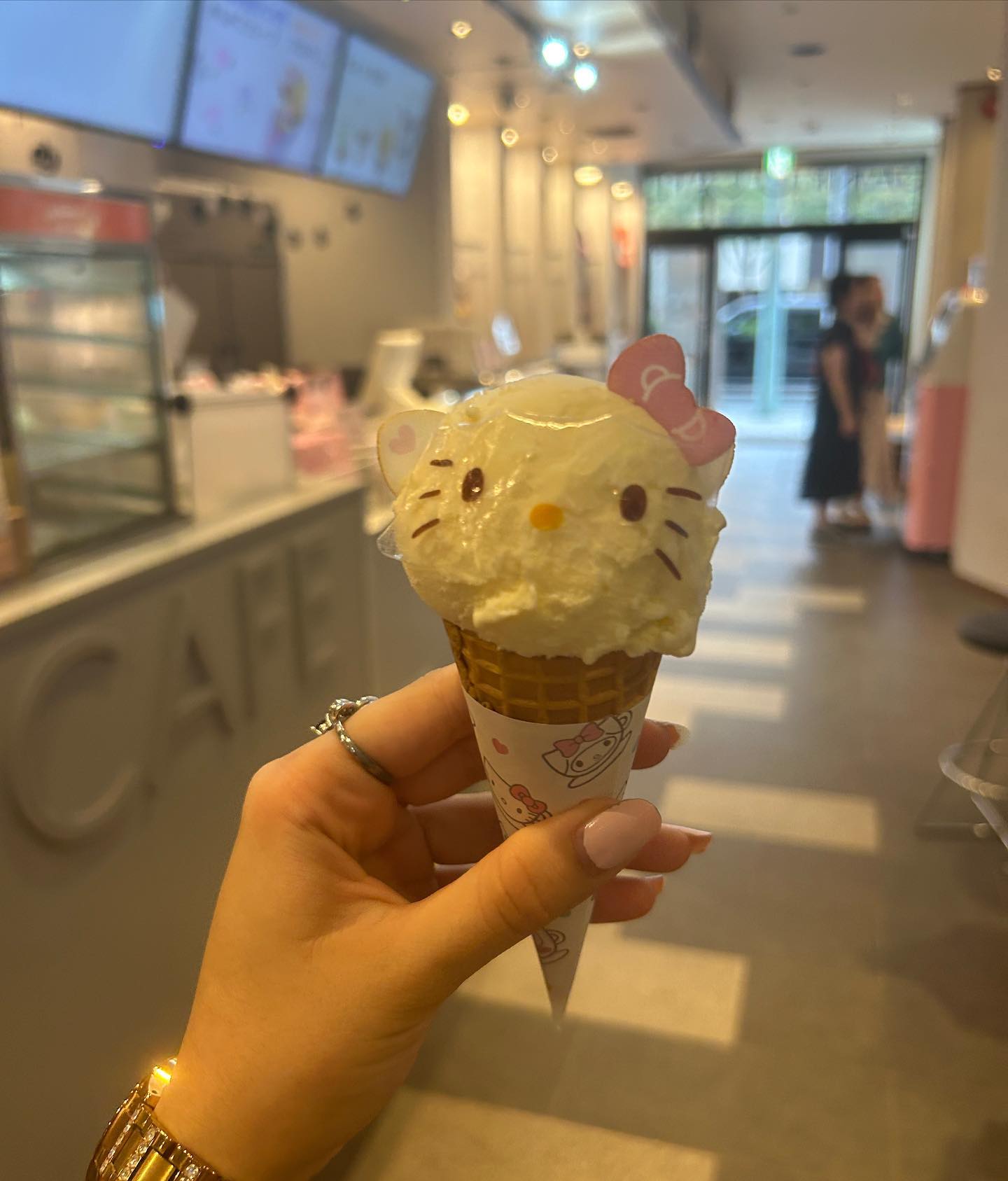 elsgatti instagram image archive image