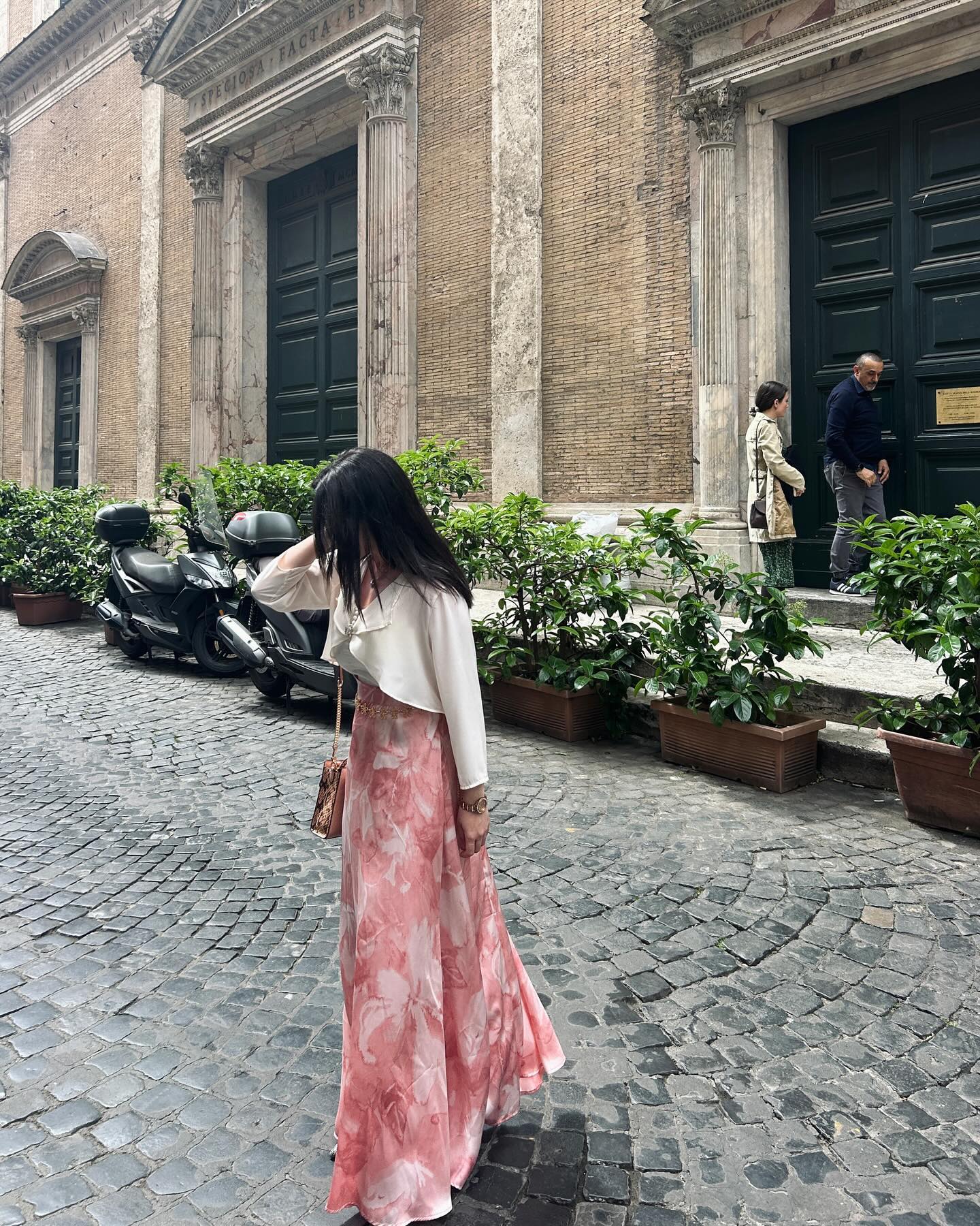 elsgatti instagram image archive image