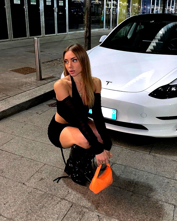 elymexx instagram image archive image