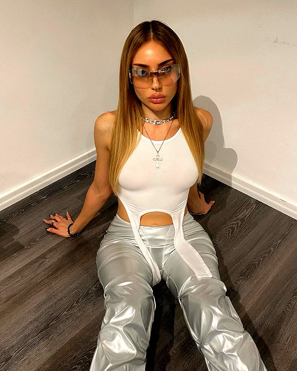 elymexx instagram image archive image