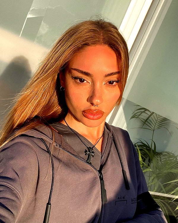 elymexx instagram image archive image