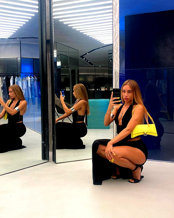 elymexx instagram image archive image