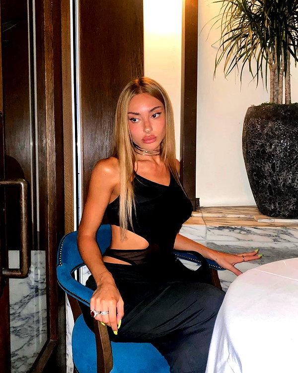 elymexx instagram image archive image