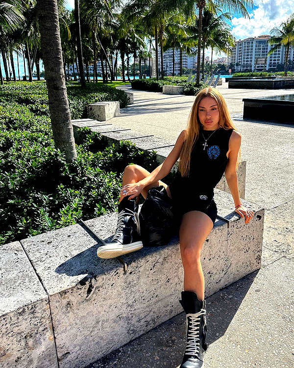 elymexx instagram image archive image