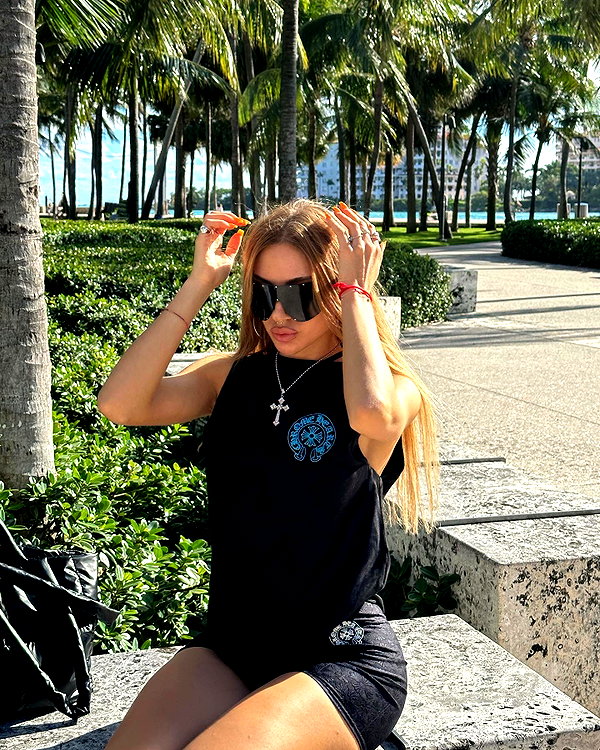 elymexx instagram image archive image