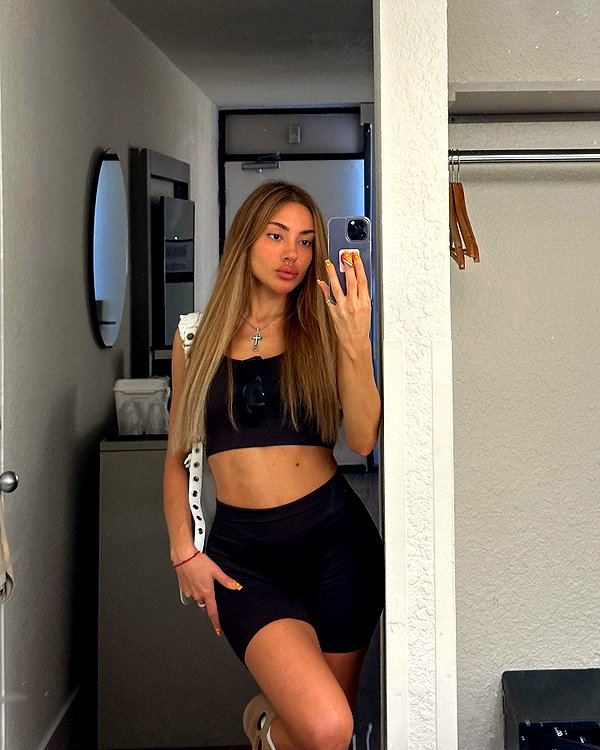 elymexx instagram image archive image