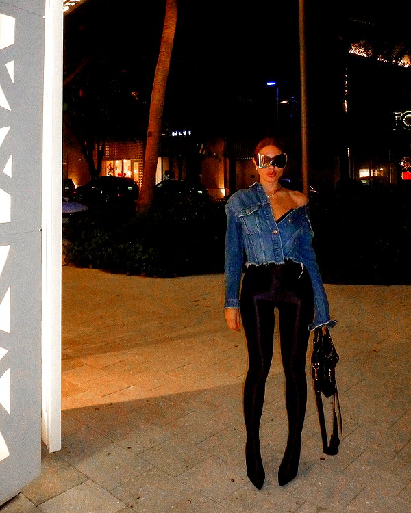 elymexx instagram image archive image