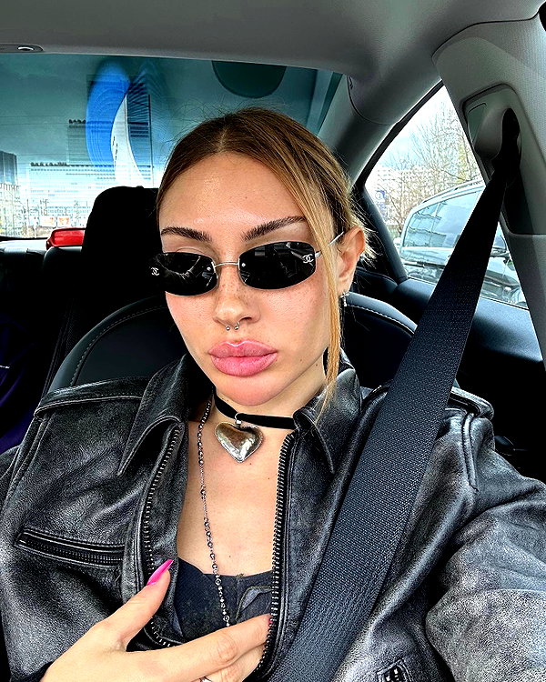 elymexx instagram image archive image
