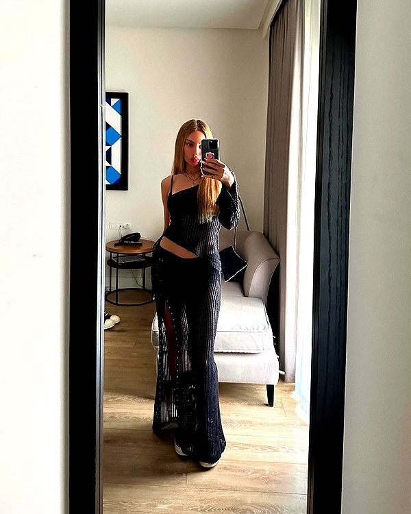 elymexx instagram image archive image