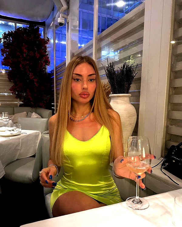elymexx instagram image archive image